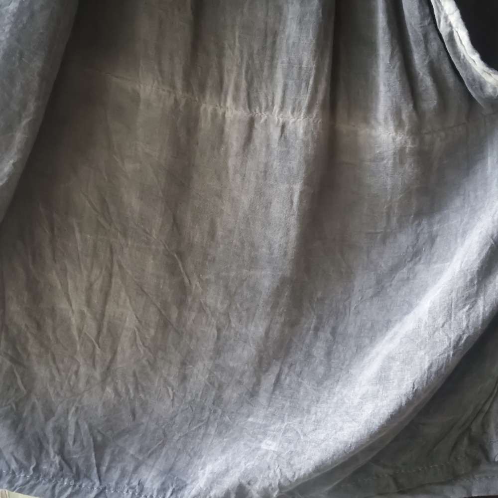 Elegant Draped Gray Converse Top - Picture 3 of 3